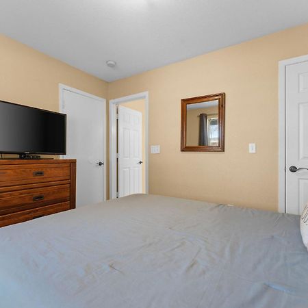 Cozy Top Floor 2Br Condo With View And Amenities!! Бренсон Екстер'єр фото