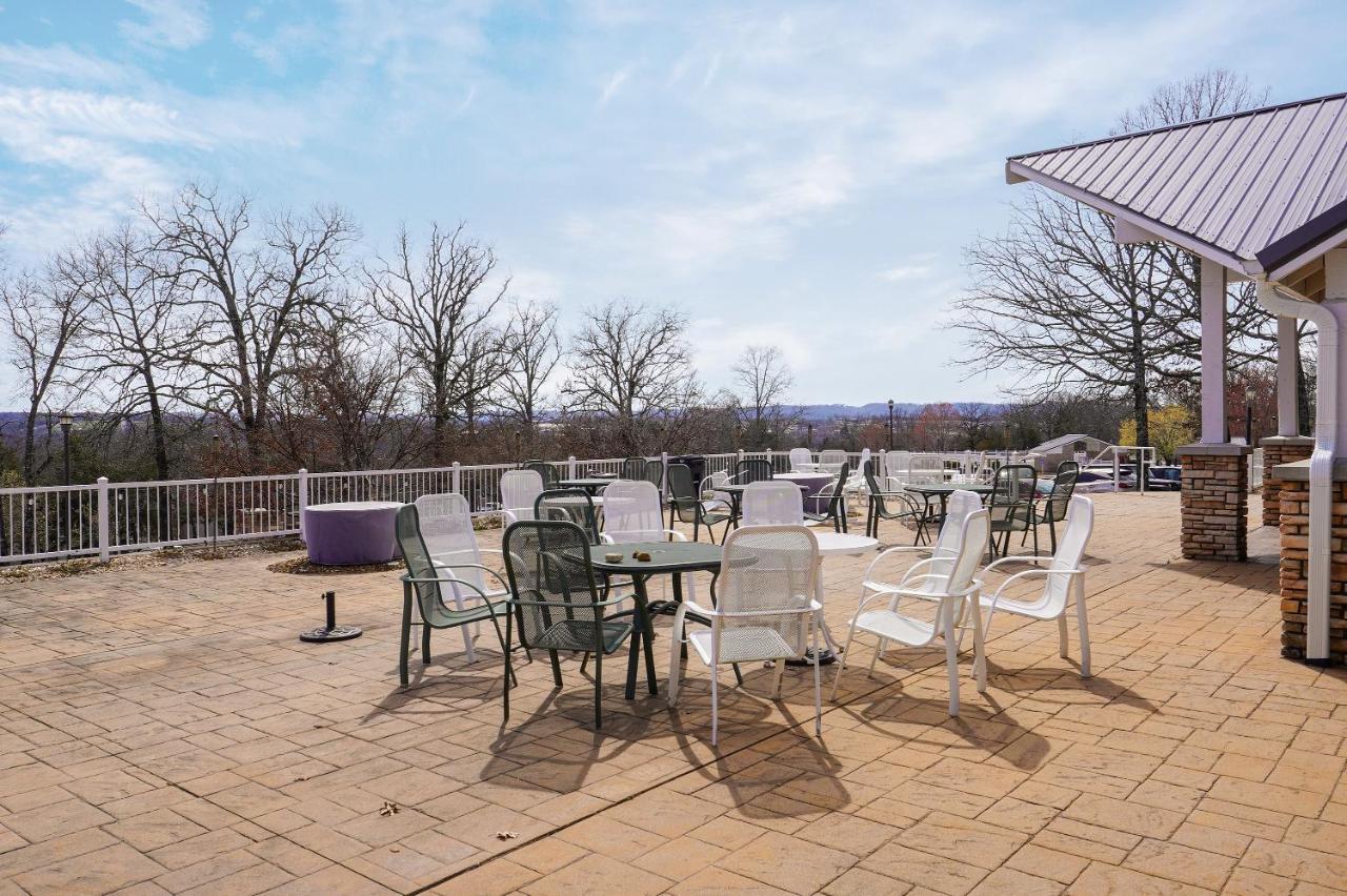 Cozy Top Floor 2Br Condo With View And Amenities!! Бренсон Екстер'єр фото