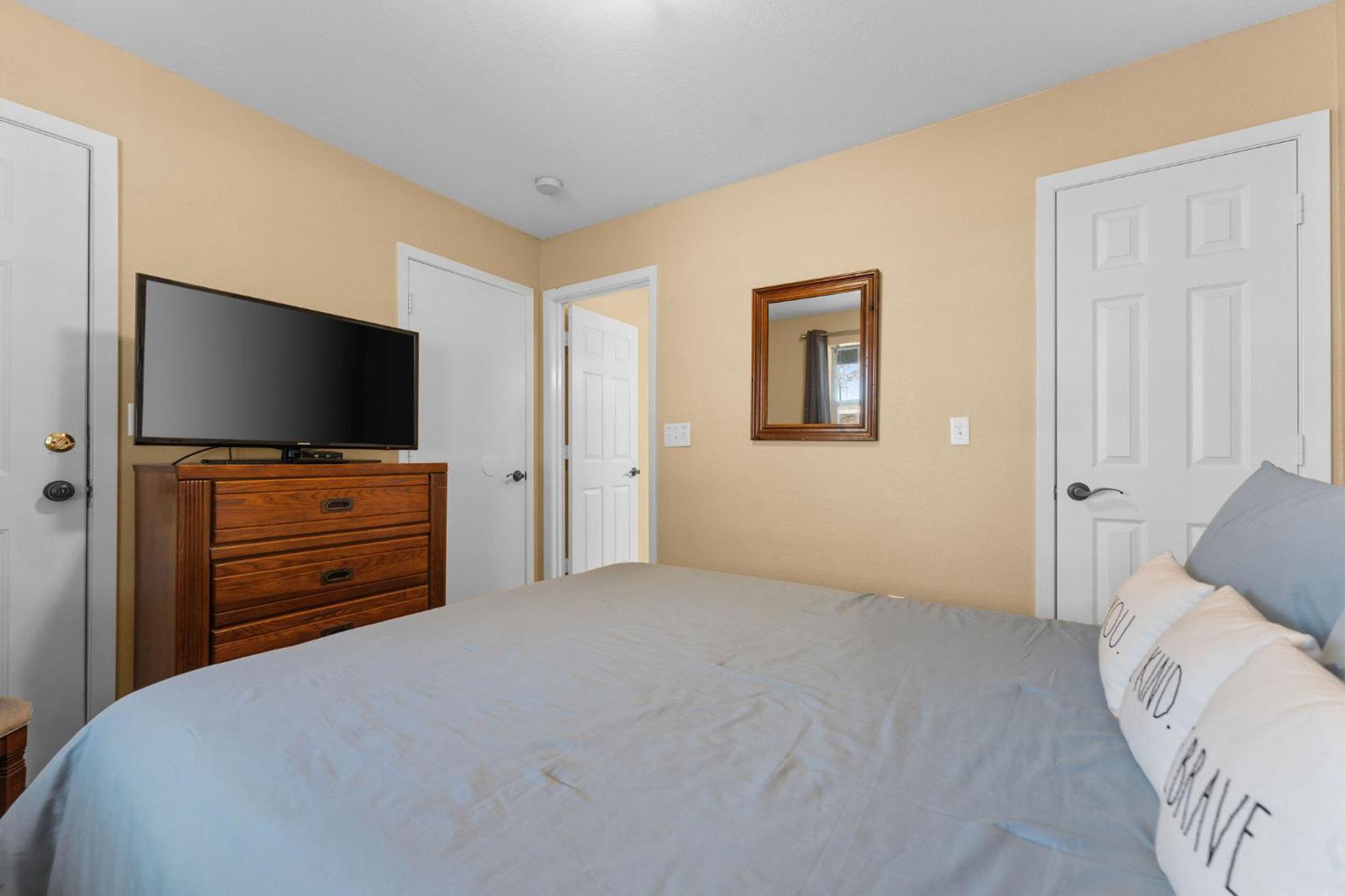 Cozy Top Floor 2Br Condo With View And Amenities!! Бренсон Екстер'єр фото