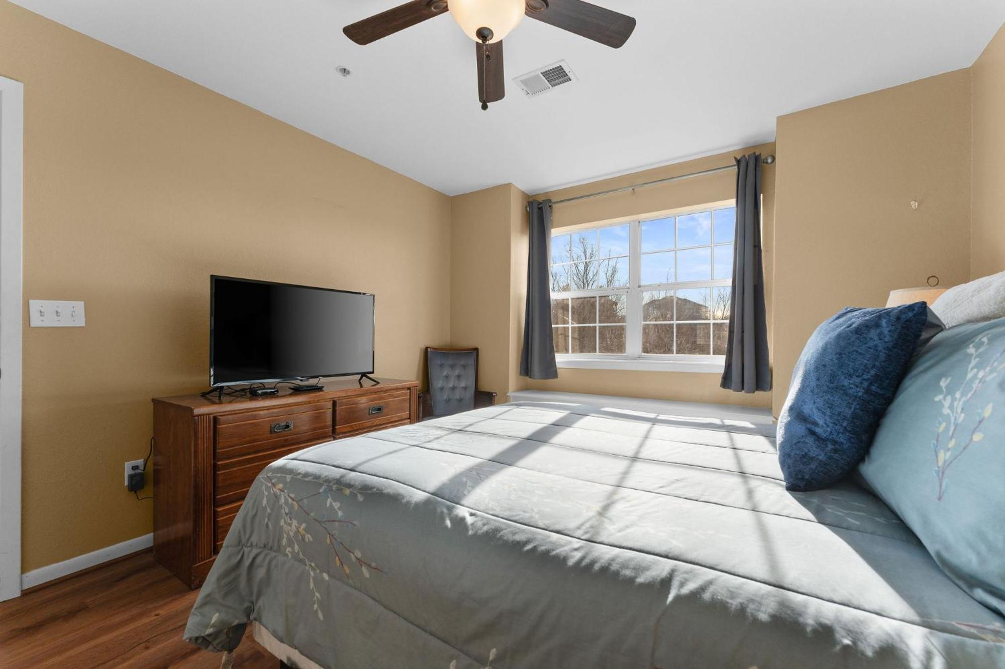 Cozy Top Floor 2Br Condo With View And Amenities!! Бренсон Екстер'єр фото