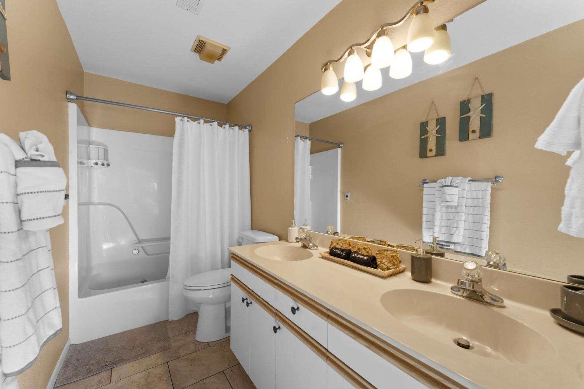 Cozy Top Floor 2Br Condo With View And Amenities!! Бренсон Екстер'єр фото