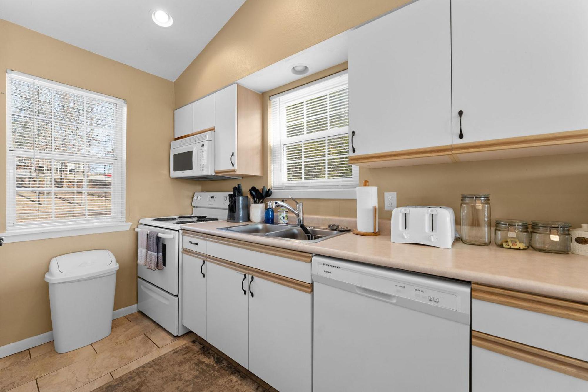 Cozy Top Floor 2Br Condo With View And Amenities!! Бренсон Екстер'єр фото